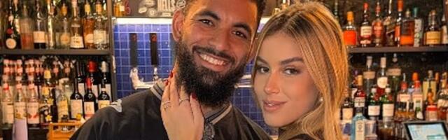 Ostavio "najse*sepilniju na svetu", pa smuvao novu lepoticu - mladu ćerku legende Arsenala! /FOTO/