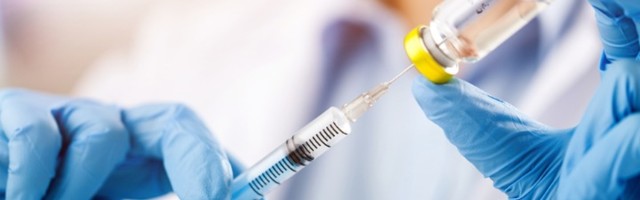 Doktor iz SAD: Svi će morati da biraju - vakcina ili virus