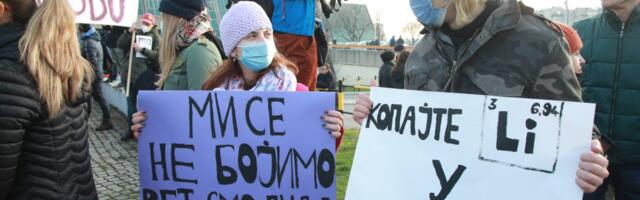 Kako se kreira paralelna stvarnost: Odgovor provladinih medija na proteste
