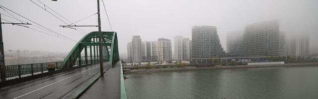 Ukljonjen simbol Beograda: Stari savski most je na obali (FOTO)