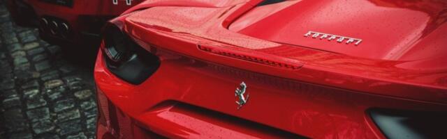 Balkanac parkirao "ferari" na terasi usred Beča: Evo kako je to uspeo (FOTO/VIDEO)