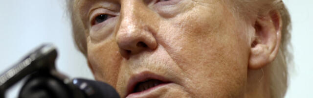 ​Већина Американаца не одобрава Трампов начин за решавање питања Гренланда