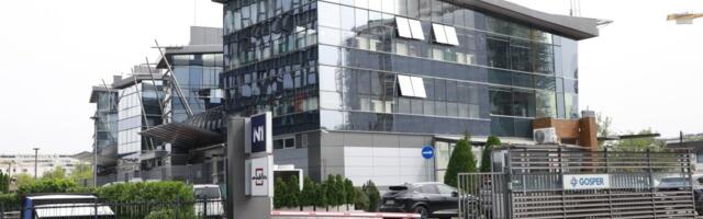 Pa i na tramvaju piše banka, pa se tu ne diže novac: Na N1 prezentuju vest koju su videli na društvenim mrežama?!