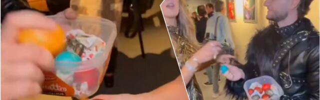 Momci iz benda Lavina poneli uskršnja jaja iz Niša u Amsterdam, pa učili strance našim običajima: Komentari se usijali zbog "najsrpskijeg" detalja