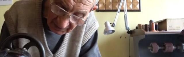 Najstariji obućar u Srbiji: Čika Bandika iz Čoke već osam decenija popravlja obuću
