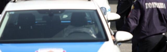Udes kod Banjaluke: Auto probio zaštitnu ogradu i završio u koritu Crkvene (FOTO)