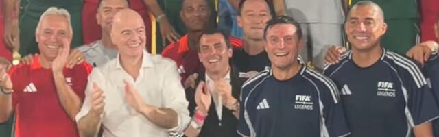 Argentina već osvojila „Mundijal“! Infantino uručio trofej Zanetiju, usledilo slavlje i pevanje „Šampioni“