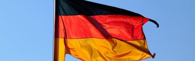 Tužba za laboratorije zbog kašnjenja vakcina