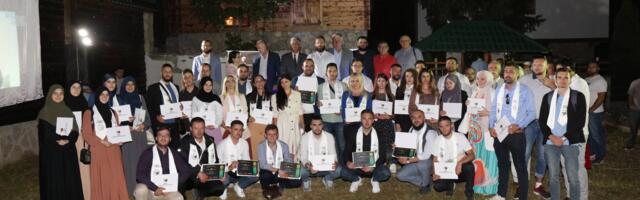 Manifestacijom završena Ljetnja škola “Mladi Bošnjaci između tradicije, ambicije i stvarnosti”