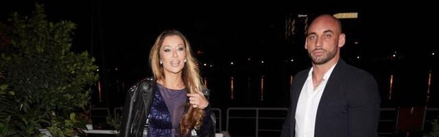 Tea zaprošena u Dubaiju! Isplivale prve fotografije, pevačica se topi dok je Ivan strasno ljubi (FOTO)