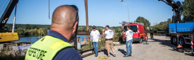 Потресни покушај спасавања насуканог кита на обалама Атлантика