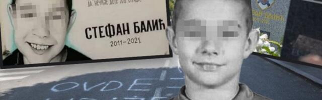 AUTOMOBIL USMRTIO DEČAKA NA KARABURMI! Pijani vozač pokosio oca i decu na pešačkom - mali Stefan tada preminuo: "TRAŽIO SAM SVOJE SINOVE, A ONDA..."