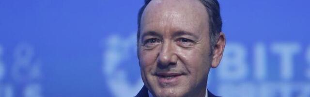 Prvo pojavljivanje Kevina Spejsija posle presude: Ovacije!