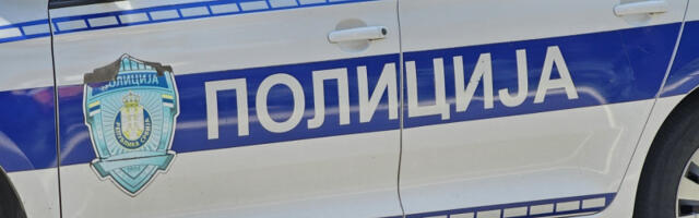 Devojčicu (13) udario auto na Dorćolu: Prevezena je u Tiršovu sa lakšim povredama