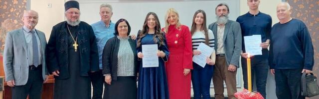 Školska slava obeležena u Gimnaziji Bora Stanković FOTO