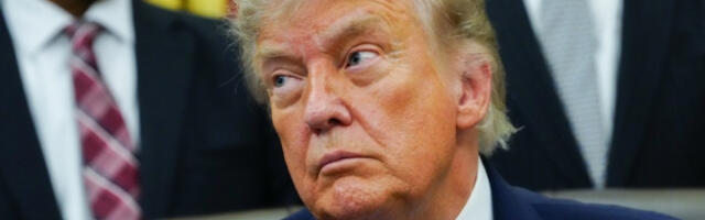 Трамп потпуно мења трговинску стратегију са Канадом и Мексиком