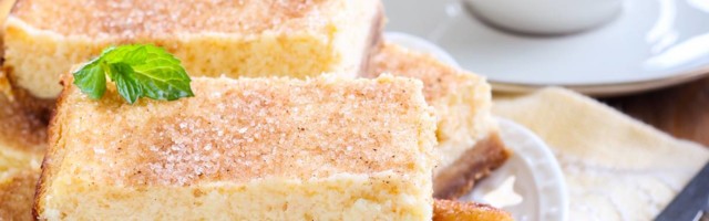 Bolji od čizkejka - recept za sočne i ukusne kocke s kremom od sirnog namaza