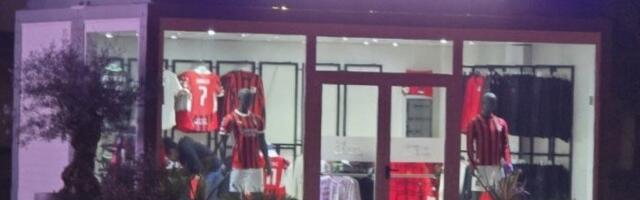 PARTIZANOVI SUVENIRI U RED STAR ŠOPU? Zvuči neverovatno - u Milanu to nije slučaj! (FOTO GALERIJA)