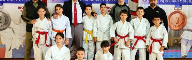 Sedam medalja za vranjske karatiste na Prvenstvu Srbije
