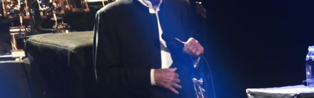 Španski vlada razmatra oduzimanje medalje za likovnu umetnost Huliu Iglesijasu