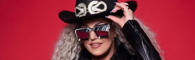 Estradna prevara godine! Pevačicu navukli na lažni hit: Producent je izigrao, pesma završila u rukama njene koleginice