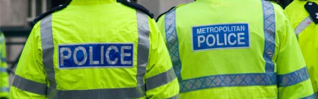 LONDONSKA POLICIJA UHAPSILA TROJICU: Pokušali da izazovu spaljivanje jednog persijskog medija