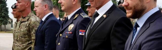 MAĐARSKI MINISTAR POLICIJE U BAZI SAJ: Jačanje partnerstva Srbije i Mađarske u oblasti bezbednosti