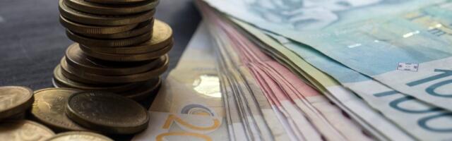 Average October salaries rise by almost 10 percent