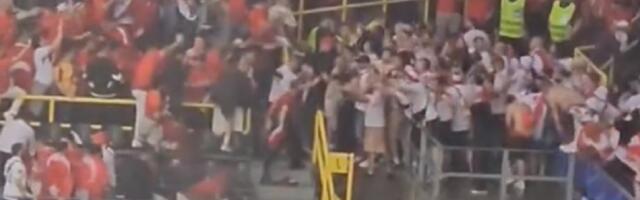 Haos na EP: Žestoka tuča navijača Gruzije i Turske (VIDEO)