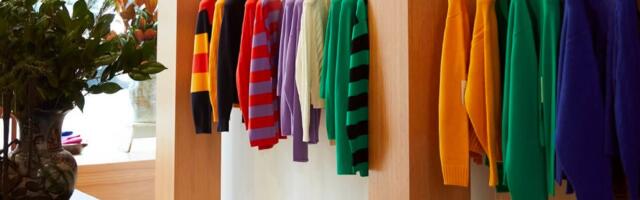 Trik koji uklanja neprijatne mirise sa odeće – bez pranja!