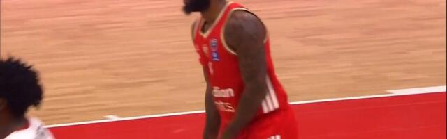 Mekintajer eksplodirao u finišu: Pogledajte sve njegove trojke!