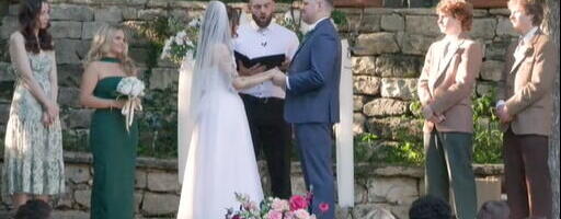 Kum se onesvestio usred ceremonije venčanja: Matičar nastavio kao da se ništa nije dogodilo (video)