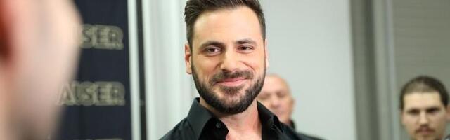 OŽENIO se Stjepan Hauser? Bivši verenik Jelene Rozge pozirao sa zanosnom Ukrajinkom u belom na gliseru (FOTO)
