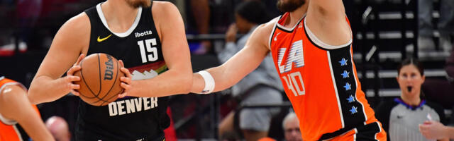 Dame i gospodo, poklonite se Nikoli Jokiću: Srbin ispisao istoriju NBA, ovo nikada nikome nije uspelo (FOTO)