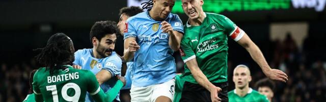 Siti stavio cenu na Akea