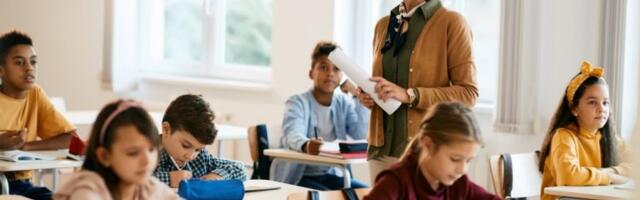 NASTAVNICI ANI IZ PANČEVA DIVI SE CELA SRBIJA! Pred 8. mart se obratila učenicima i poručila im OVO - njihova reakcija ostavila je sve bez teksta!