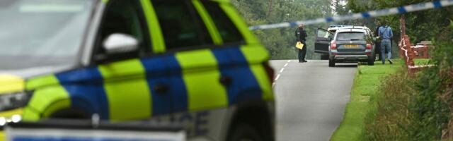 DRAMA U SEVERNOJ IRSKOJ! Dostavljač pod pretnjom pištoljem i bombom vozio do policijske stanice, svi u šoku!