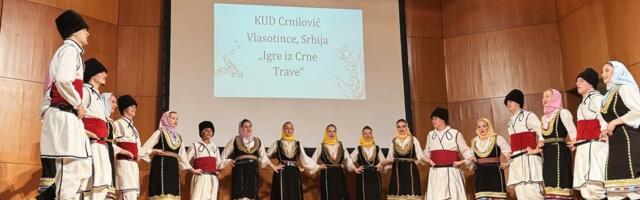 Vlasotinčani na Festivalu srpskog folklora u Celju