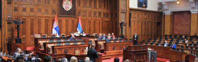 Полемика о звучном топу уз много вике опозиције