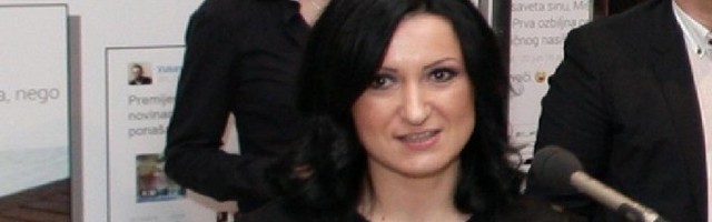 Vladanka ne staje: Gde još imaš račune, lopovčino?