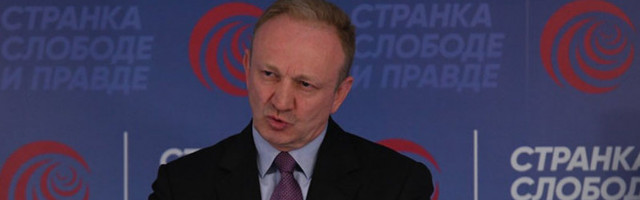 "VERITAS PAPIRI": Kako Đilas "pozajmicama" od naših para plaća novinare, analitičare, političare, portale...