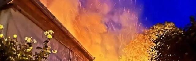 Dramatične scene u Stepanovićevu! Veliki požar, vatrogasci sprečili najgore (FOTO)