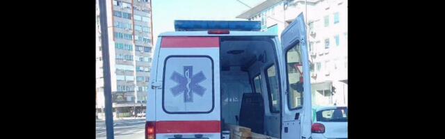 Umesto pacijenata u sanitetskom vozilu prevoze građu