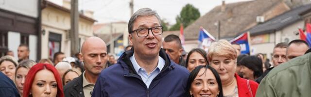 "DOLE MAJKA RUSIJA" Vučićevi birači i patriotizacija NIS-a