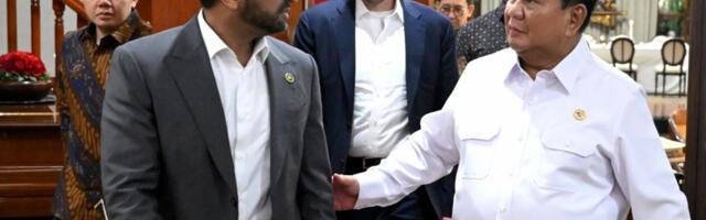 Direktor FBI vratio opljačkane kulturne artefakte predsedniku Indonezije