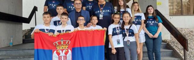 Ambasador Vekić posetio srpske šahiste na Evropskom prvenstvu u Pardubicama