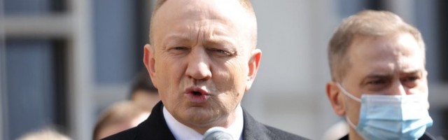 ĐILAS PONOVO VREĐAO NOVINARE I NIJE ŽELEO DA ODGOVARA NA PITANJA! Pravo građana je da znaju odakle je njegova firma prihodovala 619 miliona evra dok je bio gradonačelnik