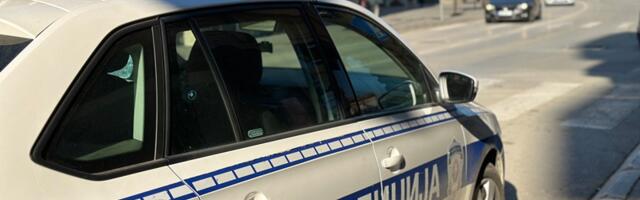 Udes u Bulevaru Tanaska Rajića - sudarili se auto i motor