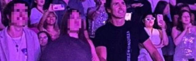 BIVŠI PREMIJER UHVAĆEN NA KONCERTU POZNATE PEVAČICE! Nakon TAJNE večere, sada je GUTA POGLEDOM pred svima - ovo je DOKAZ da su zajedno? (VIDEO)