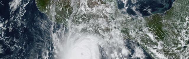 HAOS NA KARIBIMA, URAGAN KOSI SVE PRED SOBOM: Melisa dostigla brzinu od 400 km/h!